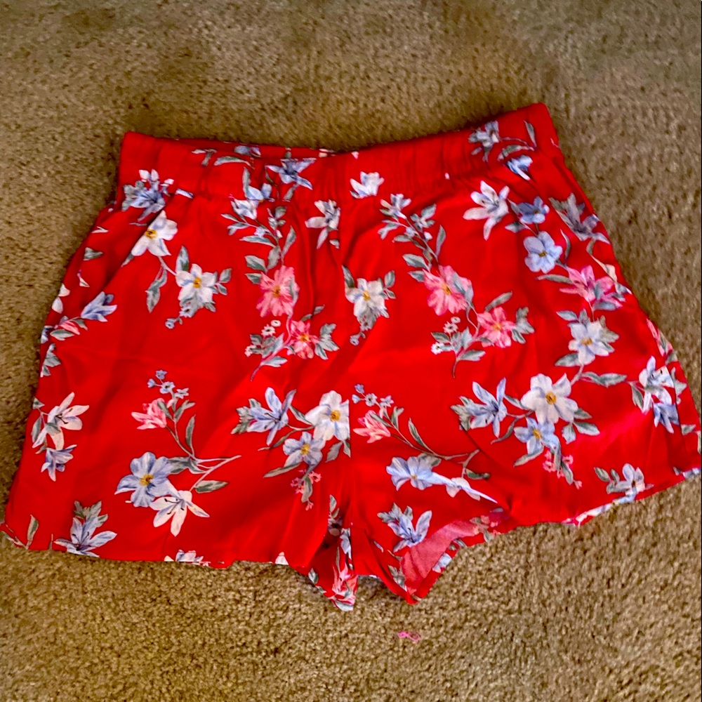Summer floral shorts!!